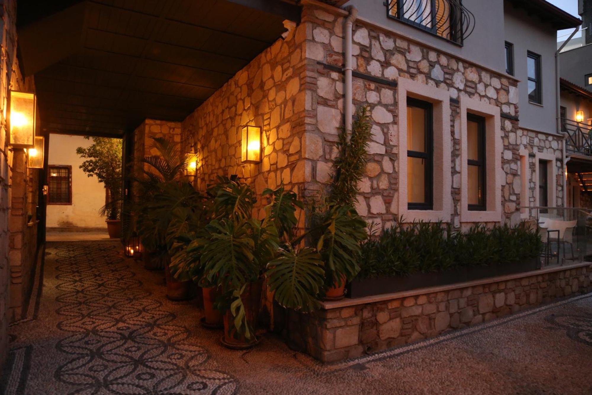 Unique Flat With Balcony Near Hadrian's Gate Appartement *